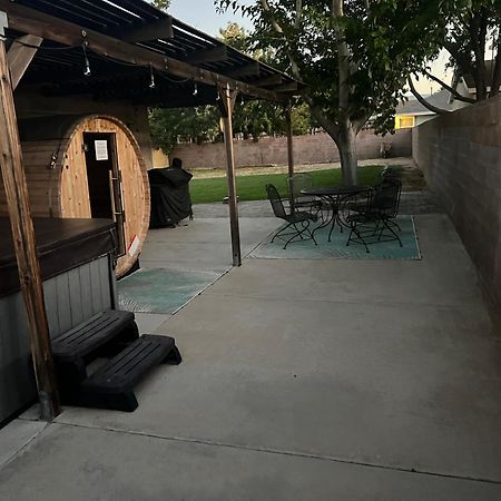 Cheerful 3Br 2Ba Sauna Spa Pool Table Ppong Bbq More Lancaster Ngoại thất bức ảnh